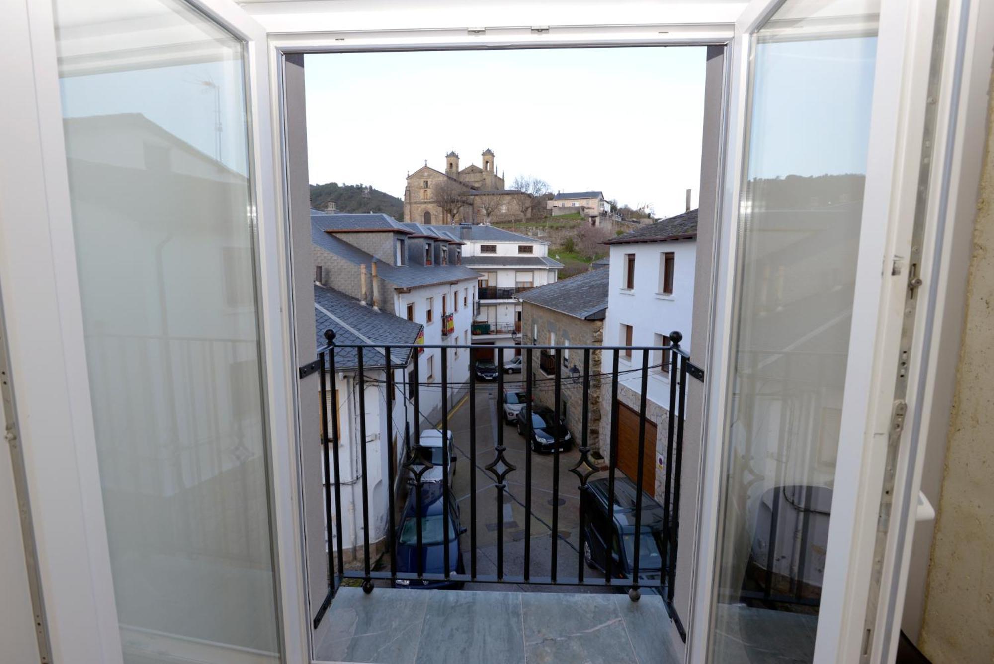 Hostel El Campano Villafranca Del Bierzo Eksteriør bilde