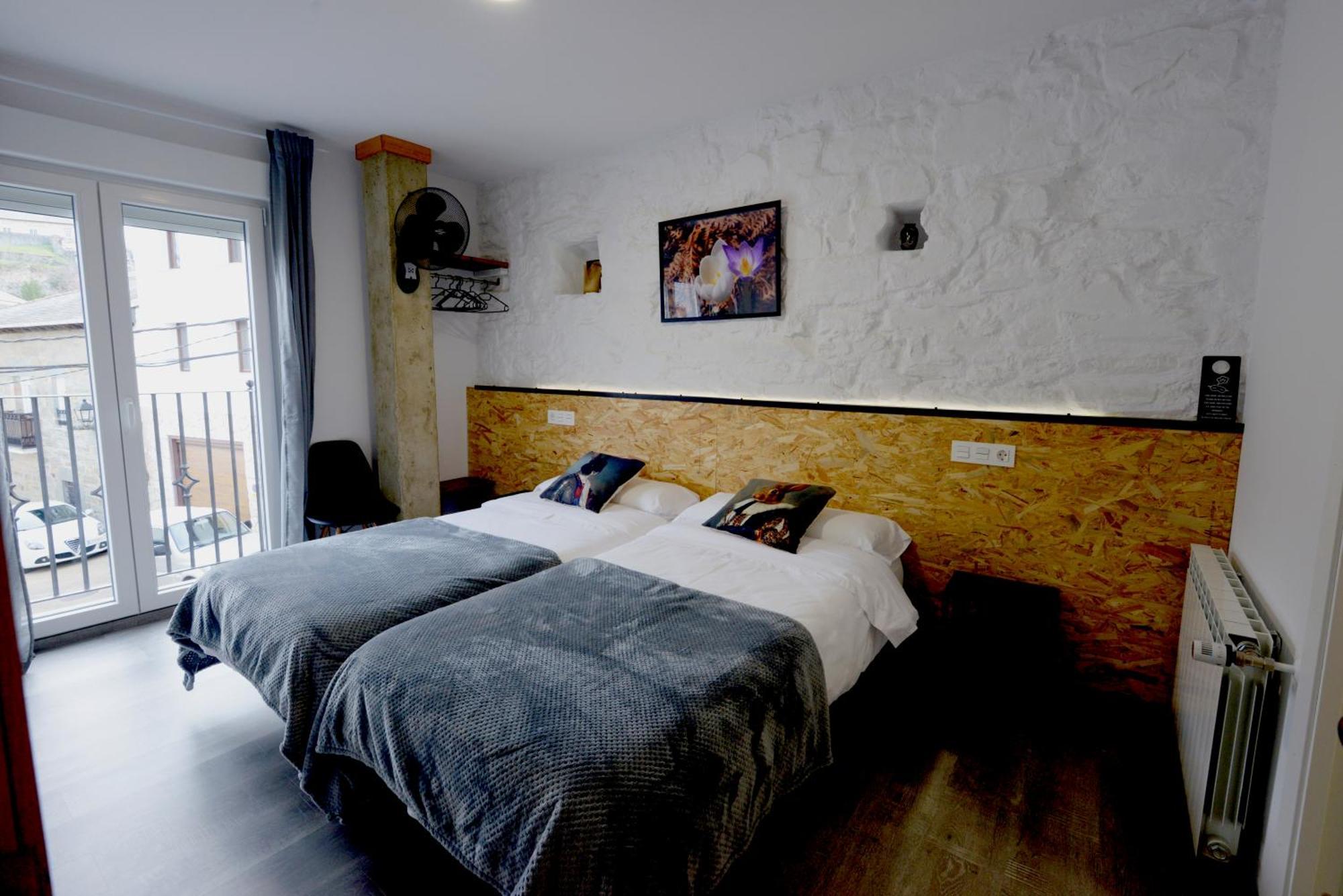 Hostel El Campano Villafranca Del Bierzo Eksteriør bilde